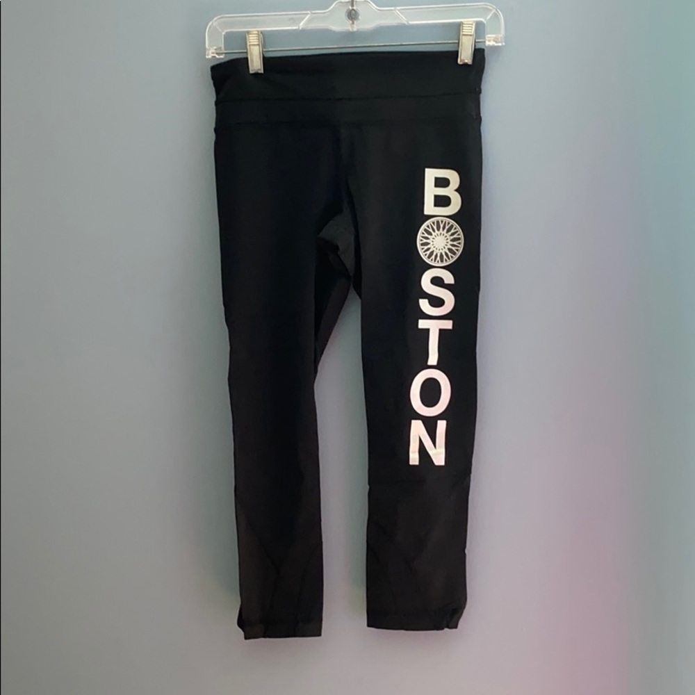 BOSTON soulcycle Lululemon run inspire crop sz.4